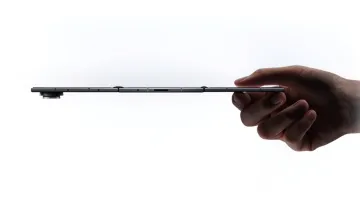 Найдорожчий складаний смартфон Samsung випробували на міцність: результати експерименту