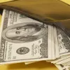 Деякі символи у вашому гаманці можуть стати магнітами для грошей: що носити із собою, щоб розбагатіти