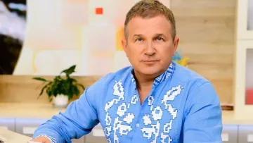 Юрій Горбунов із сином впіймали рибу, вагою 22 кг: що чоловік Каті Осадчої зробив із велетнем – фотофакт