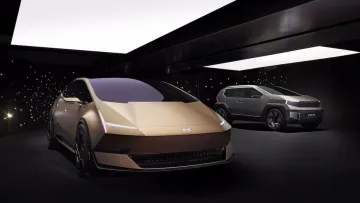 Компанія Hyundai представила новий дизайн Ioniq: моделі Earth і Venus отримали футуристичне «обличчя»