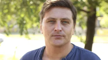 «Висить в повітрі, нічого не робиться»: актор Довженко зізнався, що став жертвою квартирної афери