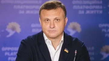 Художниця Зінаїда Кубар заявила про можливий вплив Сергія Льовочкіна на кадрові рішення в ДПСУ: що сталося