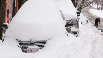 Зимовий шторм забрав життя щонайменше 30 людей: США охопила аномальна погода