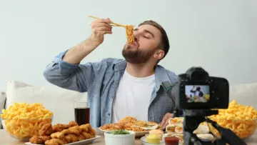 Дивись – і не їж: як перегляд відео в соцмережах може допомогти контролювати апетит