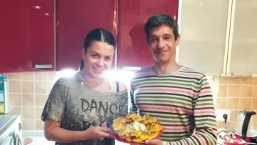 Де зараз родина Максима Неліпи: брат загиблого ведучого розповів про бюрократію з оформленням виплат