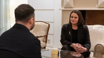 «Сказав Лукашенко, а приїхала Тихановська»: Зеленський потролив білоруського диктатора під час саміту в Києві