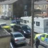 Намагався перерізати горло 17-річній дівчині: у Великій Британії жорсткий інцидент 