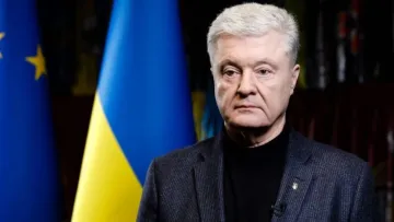 «Не минуле має визначати стосунки»: Петро Порошенко приєднався до відмови від польського ордена Білого Орла