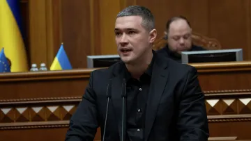 «Треба змінити головкома»: Михайло Федоров вийшов з гучними заявами на тлі масових протестів після його відставки