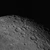 NASA виявила ризик: земні мікроорганізми можуть виживати в затінених кратерах Місяця