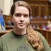 «Всі мають служити»: нардеп Мар'яна Безугла заявила, що мобілізація жінок - це «справа часу»