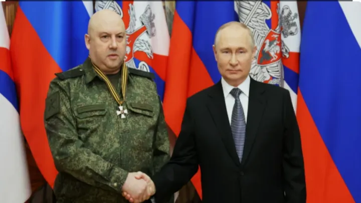Зруйнувати усі мости Києва: Володимир Путін віддав Сергію Суровікіну перший наказ після повернення 