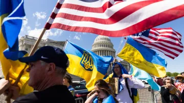 Понад 100 тисяч українців у США під загрозою: Трамп має визначитися з їхнім майбутнім