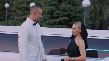 «Я вам не тупа!»: учасниця «Холостяка», яка приїхала на даху лімузина, емоційно відреагувала на виліт з проєкту