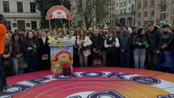 Без Дорна, Потапа та «Щастя буває різним» Винника: які пісні назавжди зникнуть з ефіру «Караоке на Майдані»