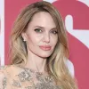 «‎Дуже любить Україну»: відомий фотограф пояснив, чому Анджеліна Джолі приїхала саме до Херсону