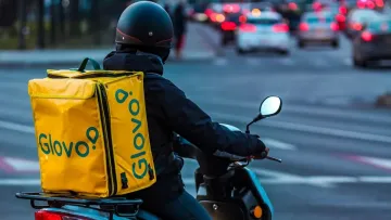 Нові правила для Glovo та Bolt: Рада ухвалила закон про оподаткування доходу з цифрових платформ