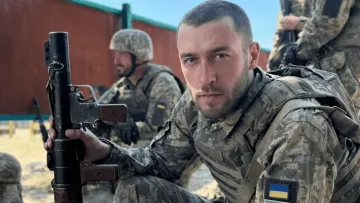 Показала останні слова: вдова актора-воїна Юрія Феліпенка зворушила мережу в роковини його загибелі