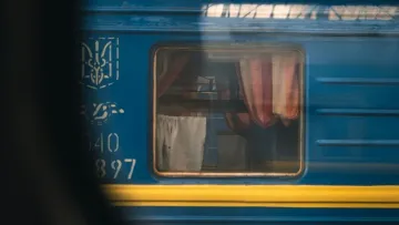Рух поїздів змінено після атаки РФ: які рейси затримуються та як курсує залізниця