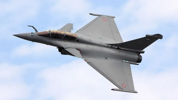 Україна отримає 16 винищувачів Rafale та ліцензію на виробництво ракет: Макрон повідомив деталі 