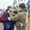 Репортаж про таємну поїздку Бориса Джонсона на передову в Україні: що відвідав британський експрем'єр