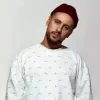 «Ходячий вінок»: сценічний костюм Монатіка викликав хвилю жартів у соцмережах