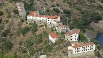 Американці купили село-привид в Іспанії: скільки воно коштувало та що на нього чекає