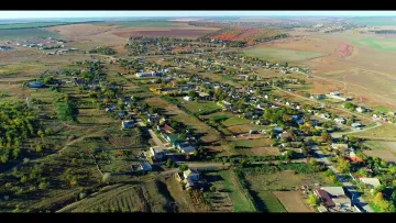 Батьки вийшли перекрили дорогу: на Одещині спалахнув протест через школу та дитсадок