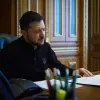 Володимир Зеленський звільнив начальника департаменту СБУ: пов'язують зі стріляниною у Києві