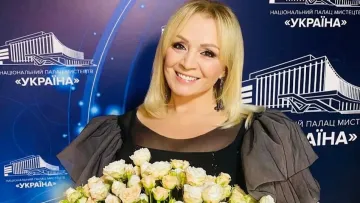 «Не рахуйте зморшки»: 67-річна сестра Софії Ротару зачарувала виглядом та зробила заяву про вік