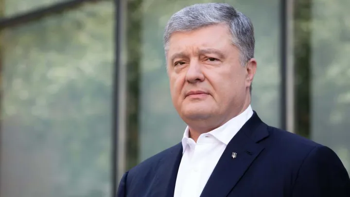 Шоколадна імперія, 40 років у шлюбі та зброя для фронту: як сьогодні живе Петро Порошенко