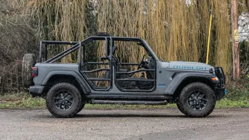 На аукціон виставили джип персонажа Тома Круза з «Місія неможлива»: авто має ексклюзивний тюнінг