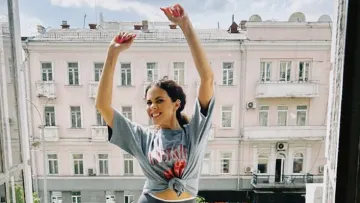 «Новий тиждень, нова енергія»: Каменських іспанською розповіла про свій ранок та поділилась запальним відео