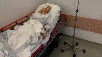 Хвороба зупинила концерти: Бужинська вимушена була терміново лягати на операційний стіл – фото з лікарні