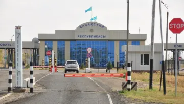 «Остаточно руйнує міф про вічну дружбу»: Казахстан запроваджує платний дозвіл на в’їзд для росіян