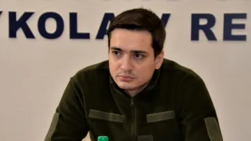 Мало 156 тисяч пенсії? 36-річний прокурор-утікач виставив Україні рахунок на 5 мільйонів