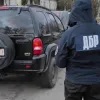 Суд конфіскував елітне авто родини екскерівника Харківського обласного ТЦК: правоохоронці поділилися деталями