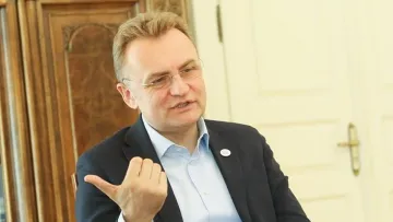 «Всі проблеми, які є в місті, то в них винуватий Садовий»: мер Львова поділився своєю формулою успіху