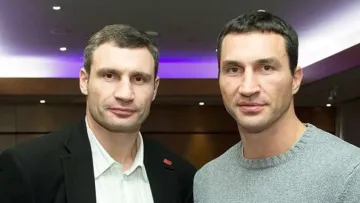 Боксери-мільйонери: хто з братів Кличків заробив на рингу більше