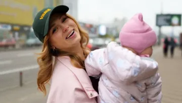 Зосередьтесь на своєму здоров’ї, а не на талії: Анна Кошмал дала пораду молодим мамам щодо зайвих кілограмів