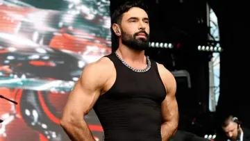 «‎Поки «‎Шекспір» залітає у топи»: Козловський показав, як знімався кліп 