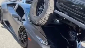 Водійка у США розчавила Lamborghini Huracán за $335 тисяч: просто не помітила авто через високу посадку