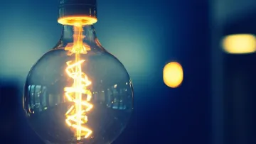 Київ знову залишився без опалення, а Чернігів – без світла: наслідки масованої атаки рф