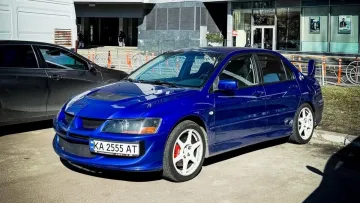 До «сотні» за 5,9 секунд, турбований двигун и повний привід: унікальний Mitsubishi Lancer зустріли в Києві