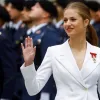 Принцеса з парашутом: спадкоємиця Іспанії вперше в історії королівської родини стала десантницею