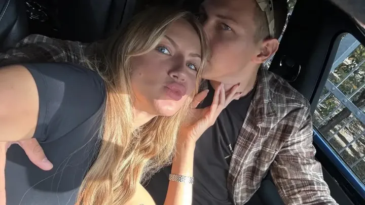 «Він стояв під дверима»: Нікітюк пояснила, чому не допустила нареченого до пологової