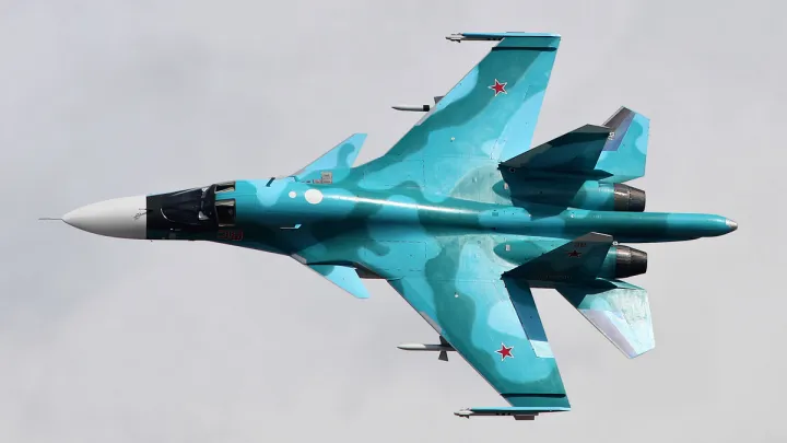 ВМС ЗСУ знищили два російські Су-34 на аеродромі «Маринівка»: військові повідомили деталі