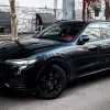 У Києві помічено Maserati Levante: авто отримало ексклюзивний тюнінг Mansory з особливими LED-елементами