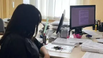 Довела немовля до виснаження: у Києві судитимуть 17-річну горе-матір, дитина якої потрапила в реанімацію