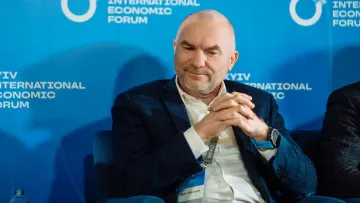 «Співпрацюю зі слідством»: український мільйонер насмерть збив людину на трасі